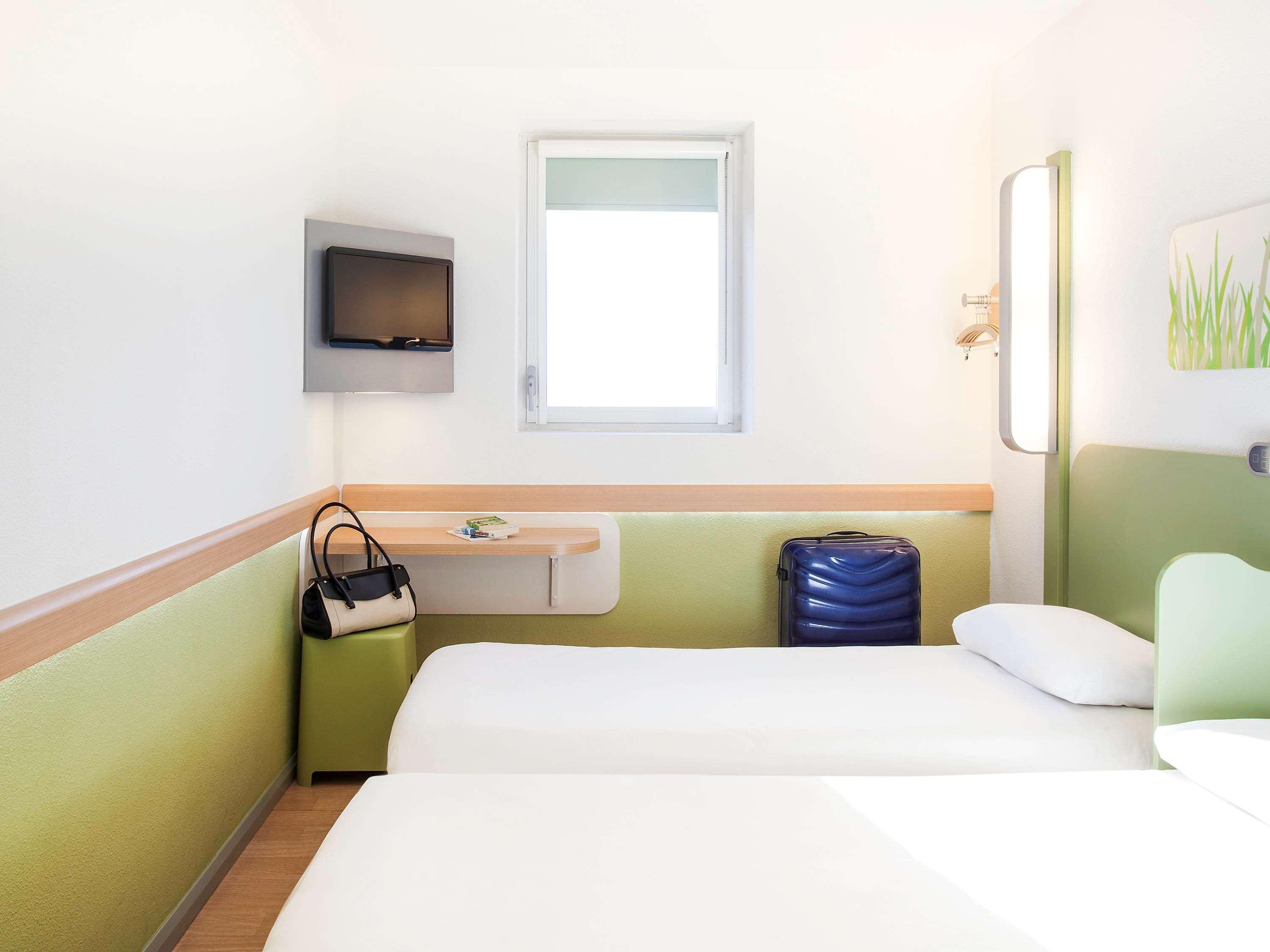 Ibis Budget London Whitechapel - Brick Lane Hotel ภายนอก รูปภาพ