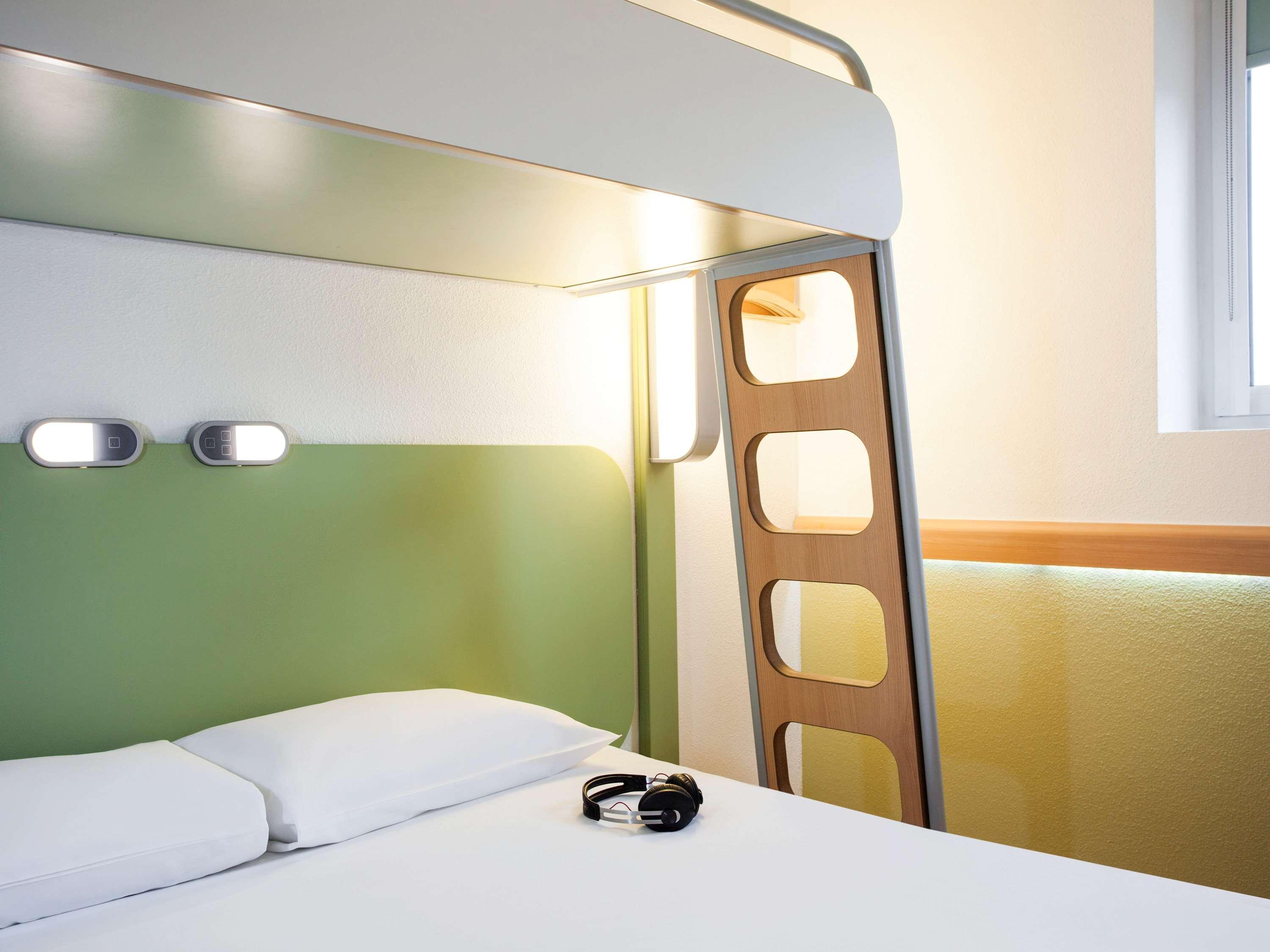 Ibis Budget London Whitechapel - Brick Lane Hotel ภายนอก รูปภาพ